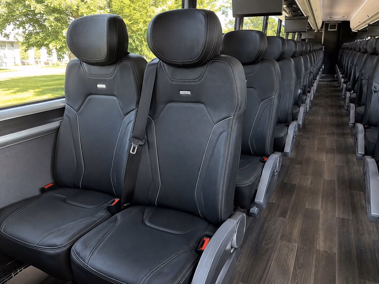 bridal party minibus rentals to greenville ceremony venues